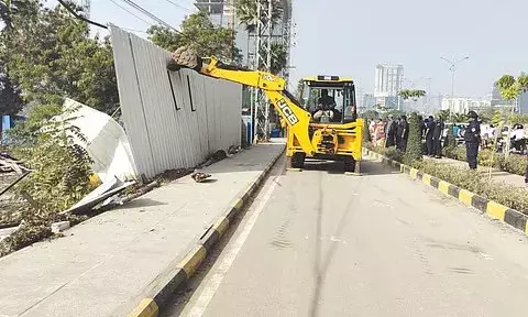 Khajaguda govt land transfer: Telangana HC seeks Response from State Govt, Congress MLAs Khajaguda govt land transfer: Telangana HC seeks Response from State Govt, Congress MLAs