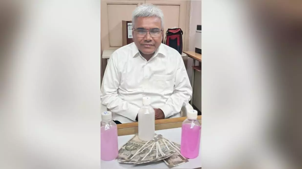 Osmania University engineer held by ACB for demanding bribe linked to Rs 7.37 lakh bills Osmania University engineer held by ACB for demanding bribe linked to Rs 7.37 lakh bills