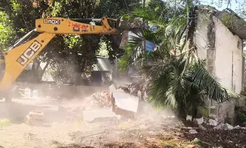 HYDRAA clears 15-year-old road encroachment, reopens 50-foot road for public in Alwal HYDRAA clears 15-year-old road encroachment, reopens 50-foot road for public in Alwal