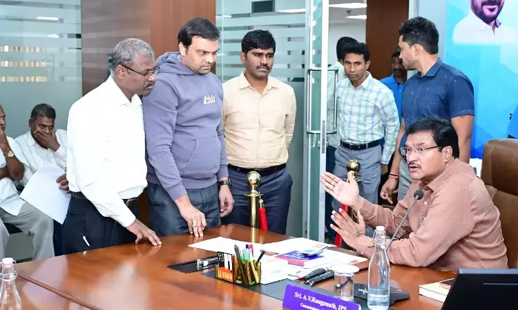 HYDRAA Prajavani: Kondapur residents claim real estate firm encroached 1.20 acres of govt land HYDRAA Prajavani: Kondapur residents claim real estate firm encroached 1.20 acres of govt land