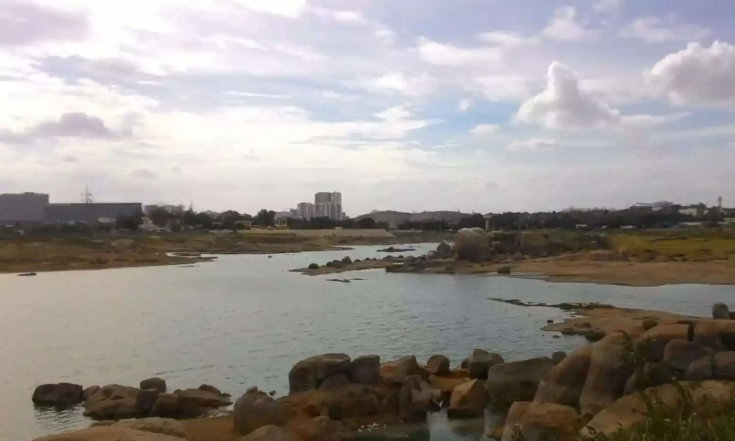 From Alwal’s 200-year-old well to Khajaguda Lake FTL, encroachments flagged at HYDRAA Prajavani