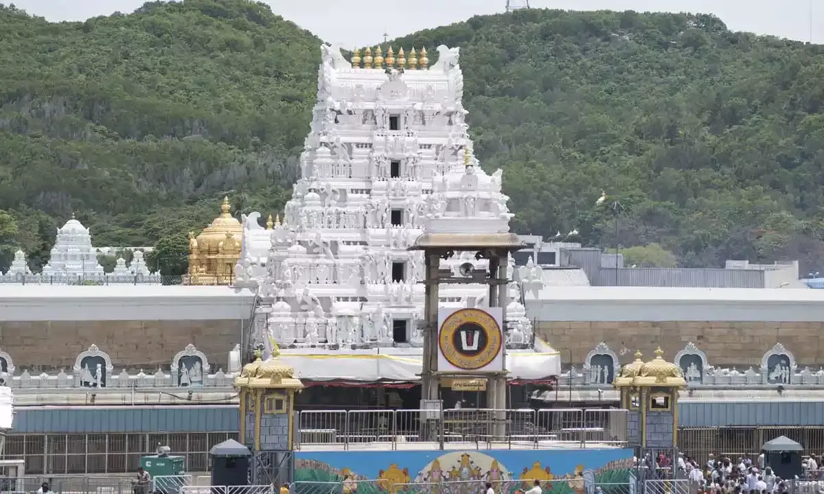 Tirumala Vaikuntha Dwara darshan sees record 7.83 lakh devotees, Rs 41 crore hundi collections
