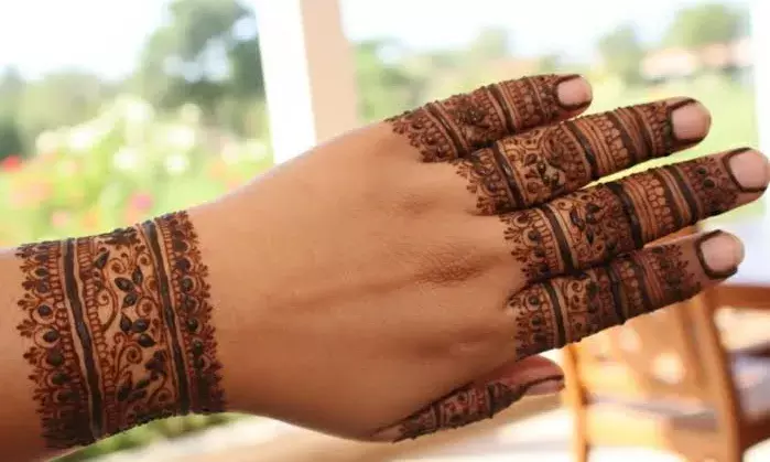 Balapur police seize duplicate Karachi mehendi cones, machinery worth Rs 8 lakh; 2 arrested