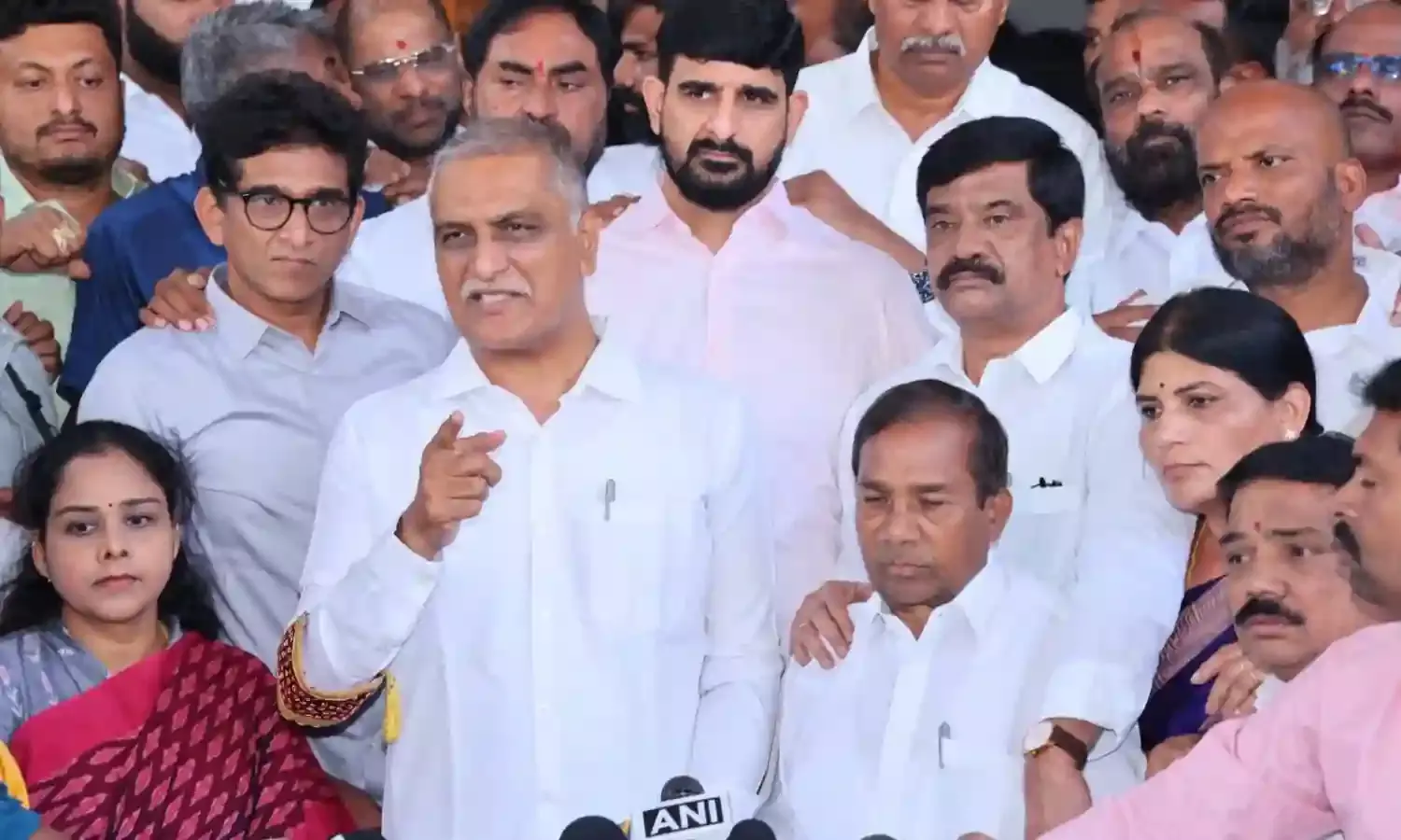 What Hyderabad CP Sajjanar said about SIT summons to Harish Rao in phone tapping case