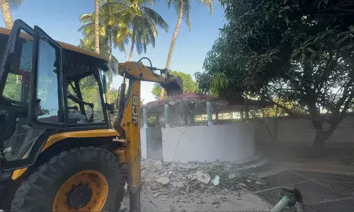 Hyderabad: HYDRAA foils encroachment of 6.12 acres of govt land at Kachavani Singaram Hyderabad: HYDRAA foils encroachment of 6.12 acres of govt land at Kachavani Singaram