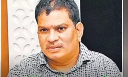 Tirupati: Tirumalesh, subordinate in Sub-Registrar Office owns plush flats, cars, kilos of gold and silver, trapped