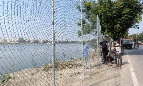 HYDRAA steps up restoration of Pragathi Nagar lake, erects 1.5-km fence to stop dumping