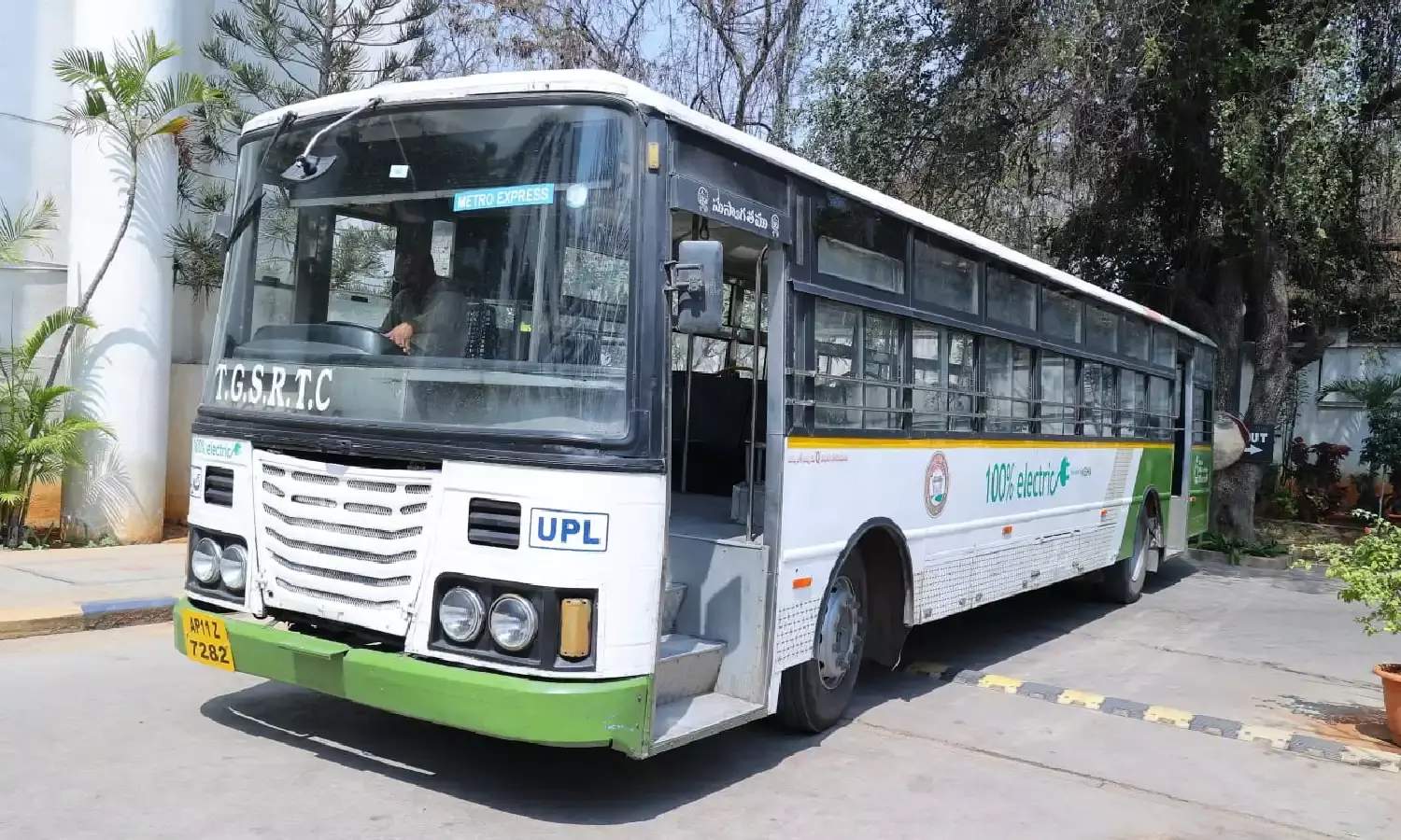 Major EV push: TGSRTC to operate 2,800 electric buses in ORR limits by 2027