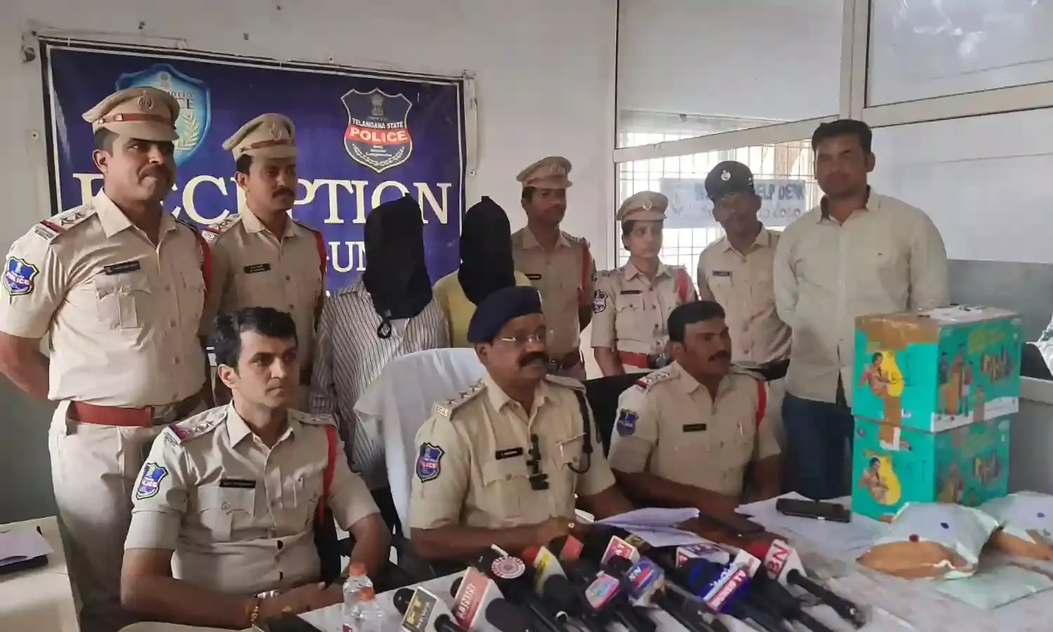 Hyderabad: Afzalgunj police arrest 2 Odisha drug couriers, seize 10.32 kg ganja near MGBS