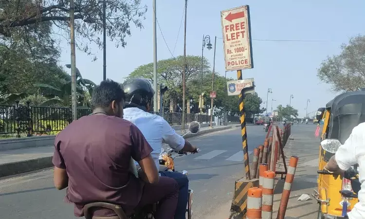 Blocking free-left? Hyderabad traffic police book 9,142 drivers in 12 days Blocking free-left? Hyderabad traffic police book 9,142 drivers in 12 days