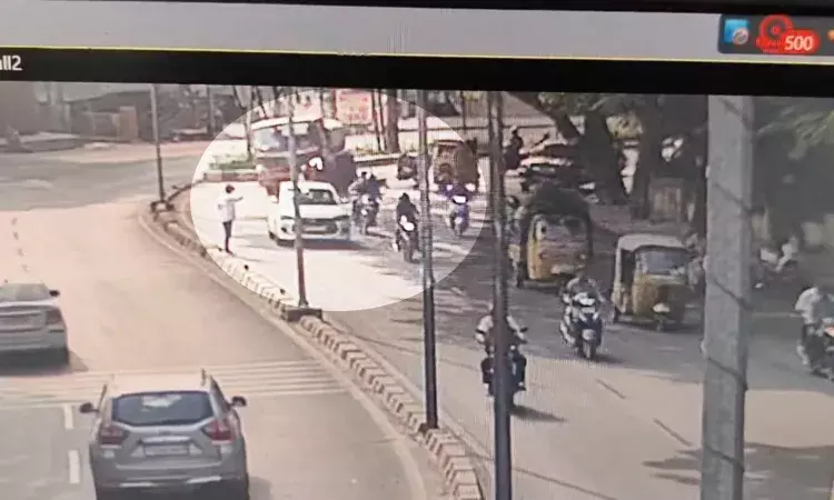 Hyderabad: Home guard-turned-Rapido rider, youth killed in Banjara Hills tanker crash Hyderabad: Home guard-turned-Rapido rider, youth killed in Banjara Hills tanker crash