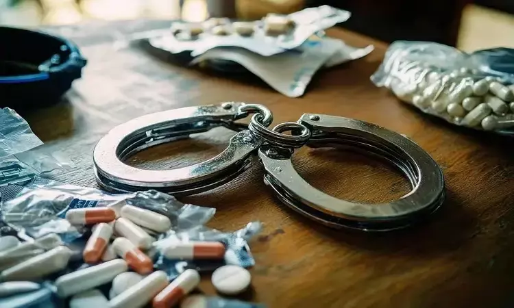 Parentsā SOS for drug-addicted son leads to drug bust in Hyderabad; EAGLE team arrests 9 Parentsā SOS for drug-addicted son leads to drug bust in Hyderabad; EAGLE team arrests 9