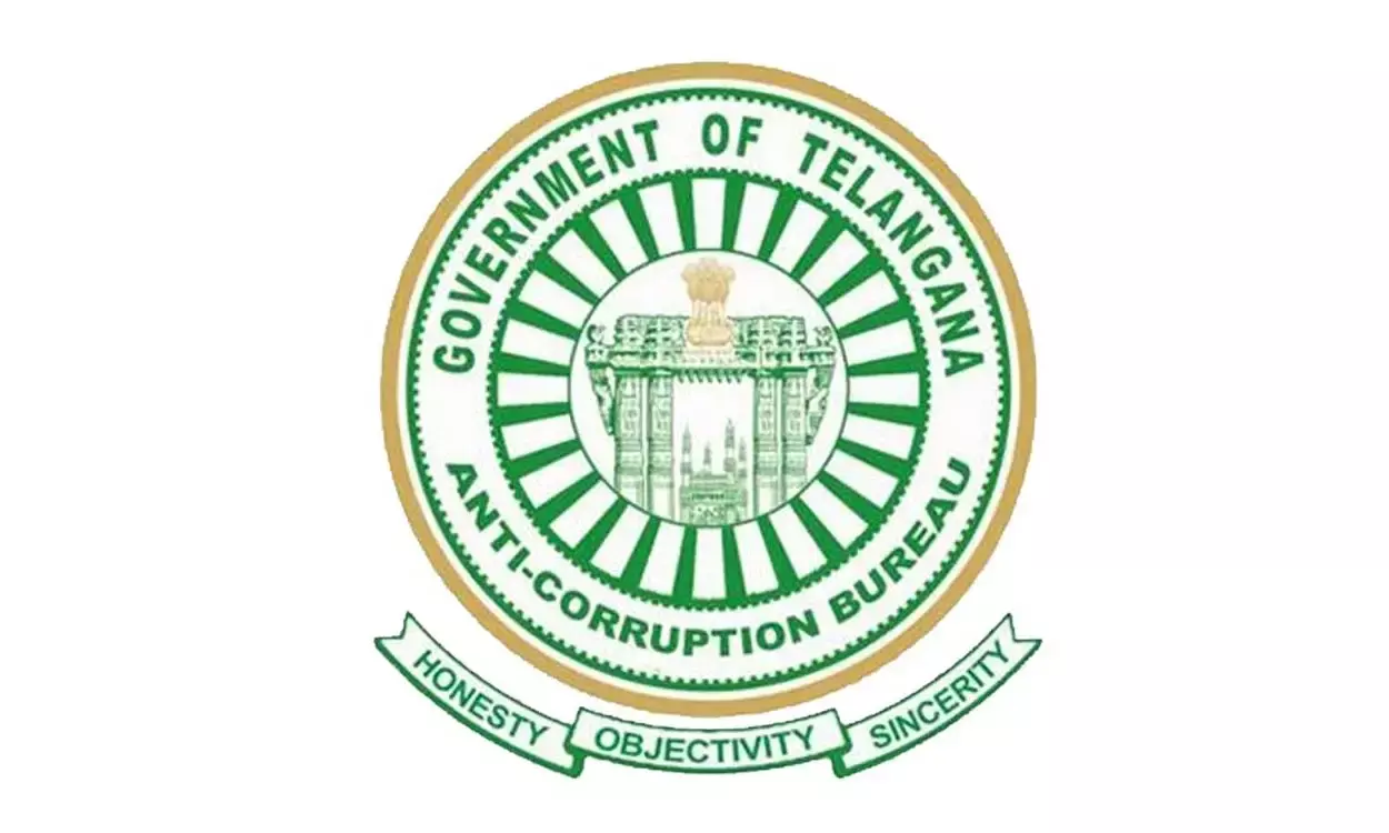 ACB raids Serilingampally deputy commissioner’s office, finds dozens of building files cross 21-day limit, suspicious transactions