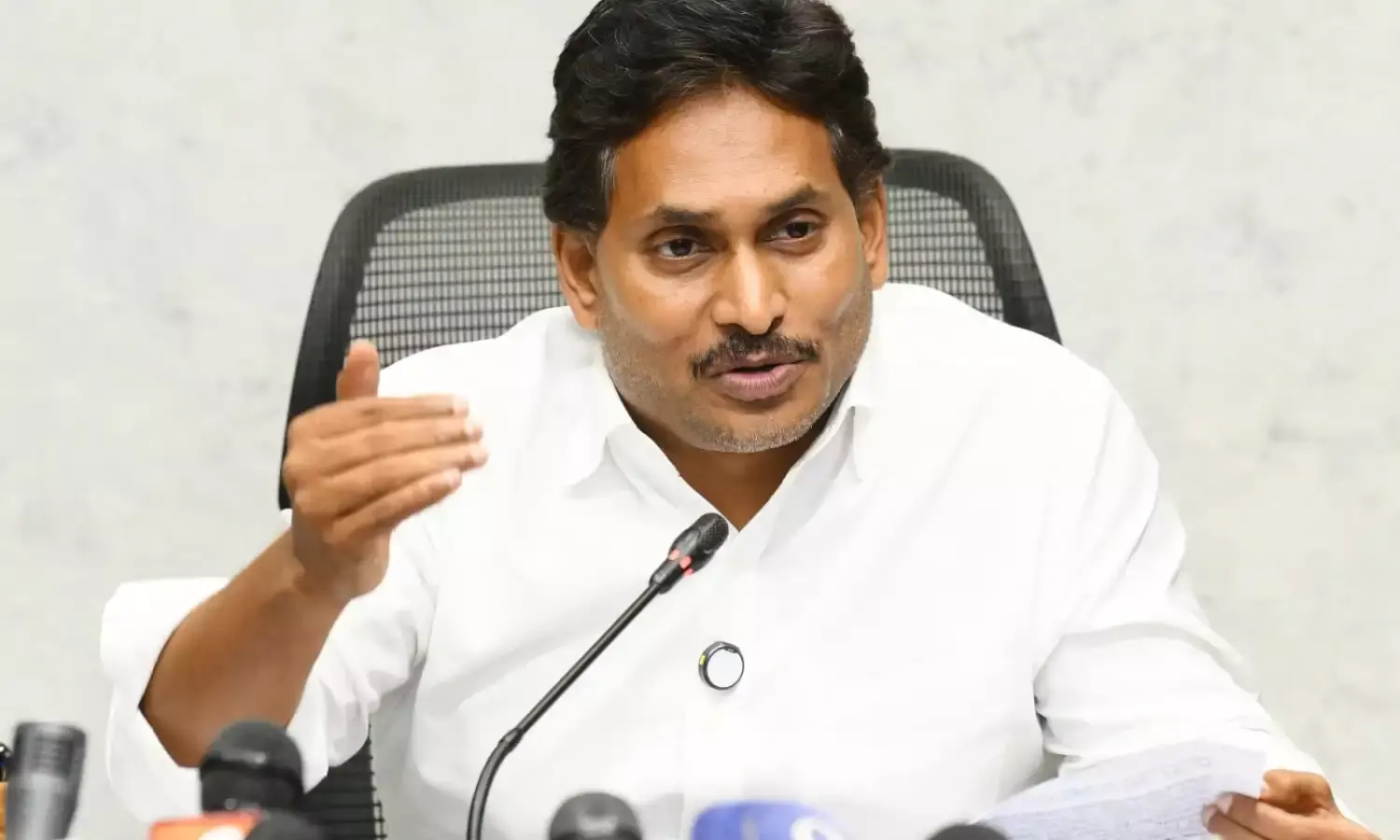 Jagan flags Rs 3.2 lakh crore borrowings in CAG report, slams CM Naidu govt over ‘financial indiscipline’
