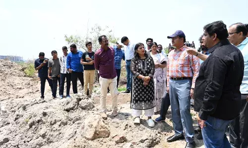‘Can’t keep doors open’: Kamuni Cheruvu in Moosapet turns mosquito hotspot, locals seek HYDRAA action