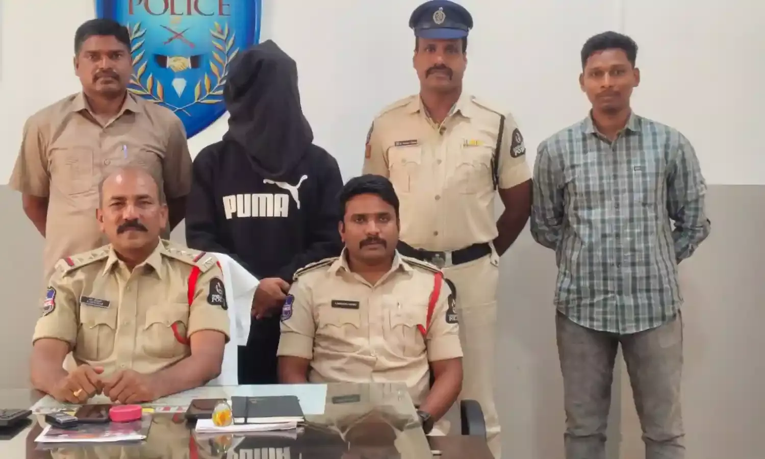 Real estate brokers posing as house owners dupe Bandlaguda resident of Rs 3 lakh; one held