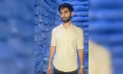 Spurious coconut powder racket busted in Begum Bazar; low-quality stock from Karnataka sold as branded