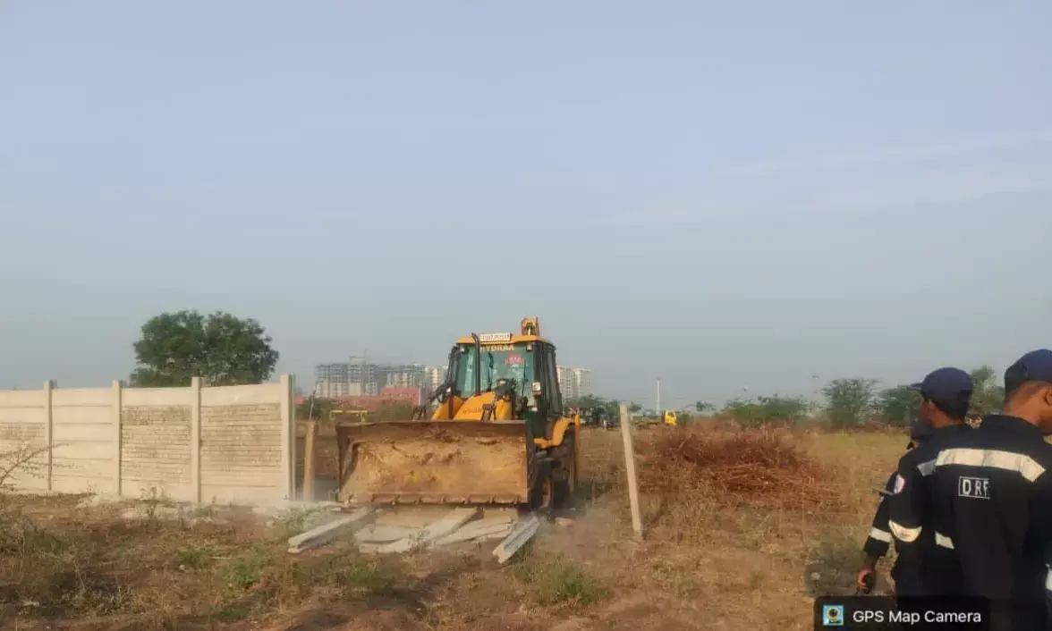 HYDRAA clears 47,840 sq yards of encroached land in Patighanapur, roads and parks restored