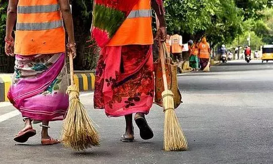 Unspent funds, open dumping: CAG flags gaps in Telanganaās solid waste management Unspent funds, open dumping: CAG flags gaps in Telanganaās solid waste management