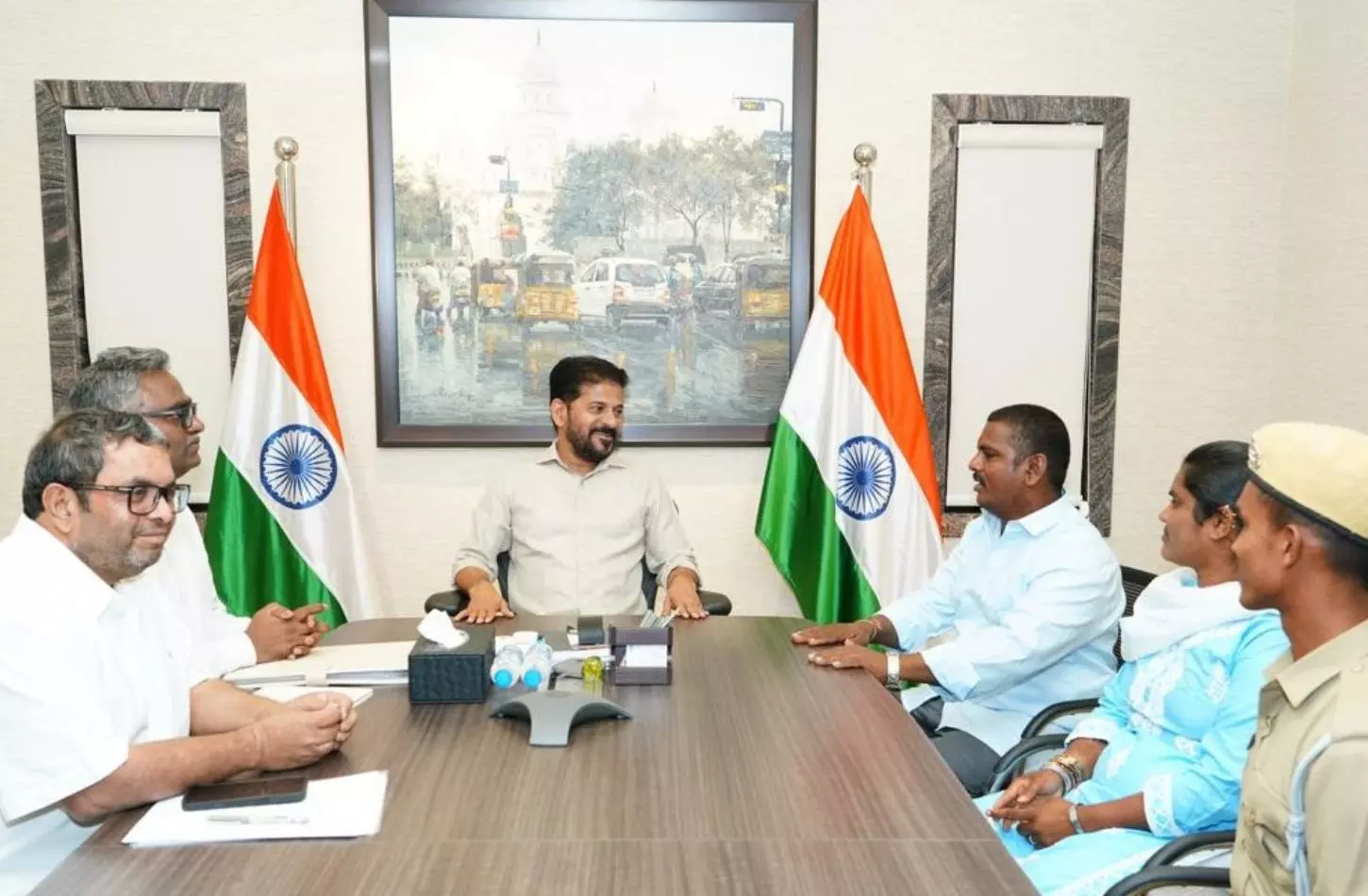 Who is ‘Tank Bund Shiva’, Hyderabad lifesaver honored by CM Revanth Who is ‘Tank Bund Shiva’, Hyderabad lifesaver honored by CM Revanth