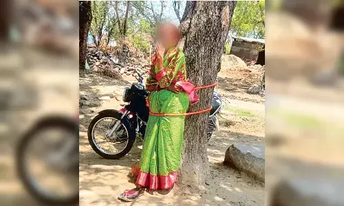 Anganwadi teacher tied to tree in Sangareddy over husband’s ‘fraud’; 5 arrested