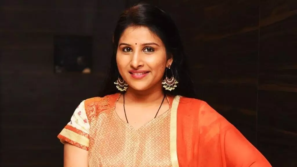 Hyderabad advocate alleges ₹10 Crore microfinance fraud, death threats from Singer Mangli & others Hyderabad advocate alleges ₹10 Crore microfinance fraud, death threats from Singer Mangli & others