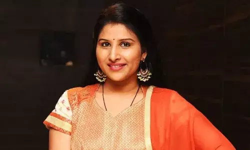 Hyderabad advocate alleges ₹10 Crore microfinance fraud, death threats from Singer Mangli & others