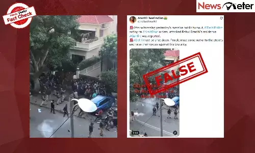 Fact Check: Rahul Gandhiās house attacked by Delhi Police, gunfire reported? No, video is from 2019 anti-CAA protests Fact Check: Rahul Gandhiās house attacked by Delhi Police, gunfire reported? No, video is from 2019 anti-CAA protests