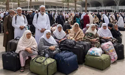 4,000 Indian Umrah pilgrims stranded in Mecca and Madina after flight cancellations: Owaisi