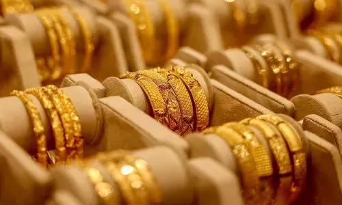 Why are gold and silver prices falling? Why are gold and silver prices falling?