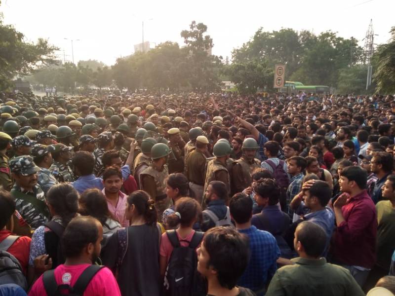 Jnu Protest against fee hike, students