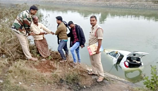 Coramandel Fertilizers managers die as car plunges into Vamsadhara River Coramandel Fertilizers managers die as car plunges into Vamsadhara River