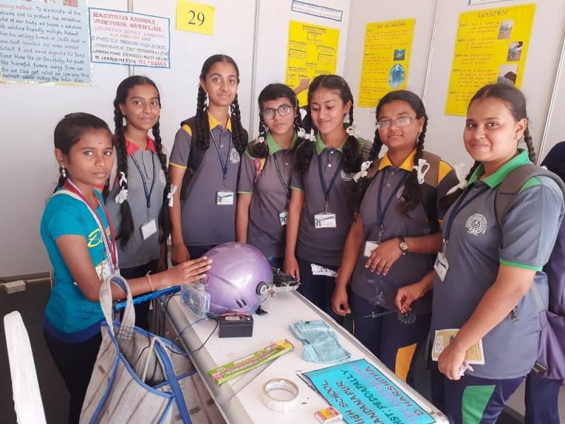 Harshitha student entrepreneur commom mans helmet peddappalli