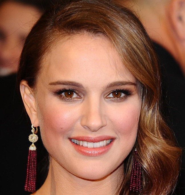 Natalie Portman Eyes