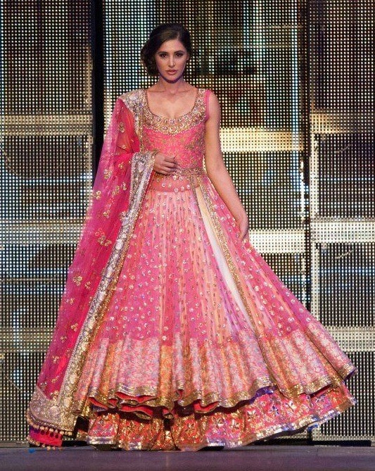 Our Favourite Brides in Spectacular Wedding Outfits by Manish Malhotra |  WeddingBazaar