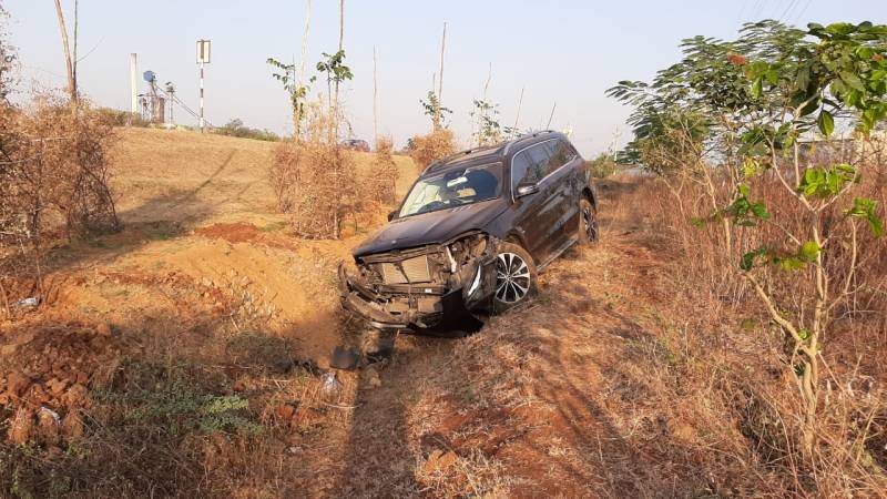 Brother Anil Kumar escapes with minor injuries after his car met accident in Krishna district