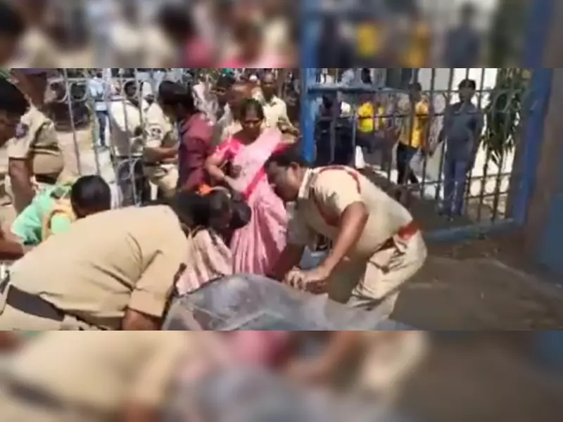 Sangareddy cop nailed for misbehaving with suicide victim’s parents Sangareddy cop nailed for misbehaving with suicide victim’s parents