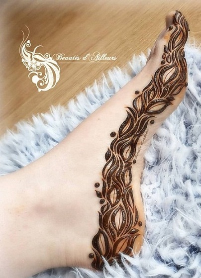 Leafy Lattice Mehendi Design For Feet