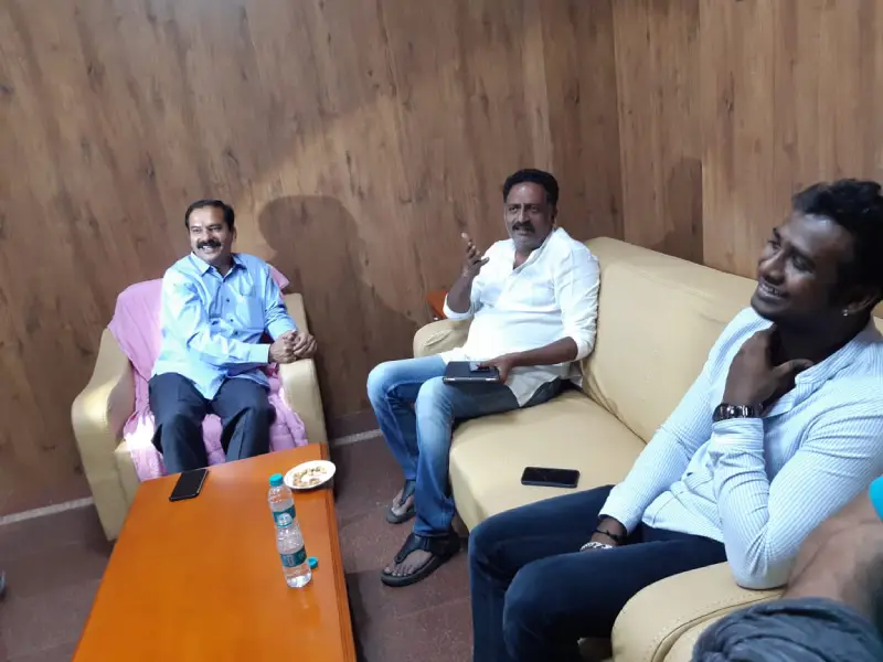 Actor Prakash Raj throws weight behind Bigg Boss 3 winner Rahul Sipligunj Actor Prakash Raj throws weight behind Bigg Boss 3 winner Rahul Sipligunj