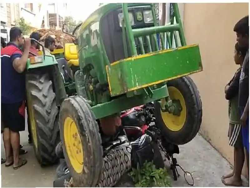 Toddler escapes as tractor goes out of control in Hyderabad