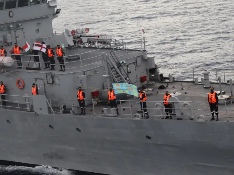 Navy tribute to corona wariors