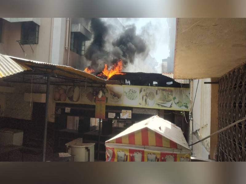 Fire breaks out in City Civil Courts complex canteen in Purana Haveli