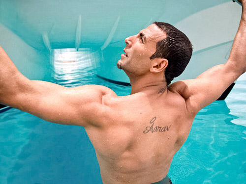 Wallpaper - Akshay Kumar shows off his tatoo at the Trailer Launch of BABY  (347247) size:1280x800