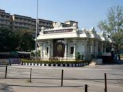 Telangana govt begins demolishing Secretariat
