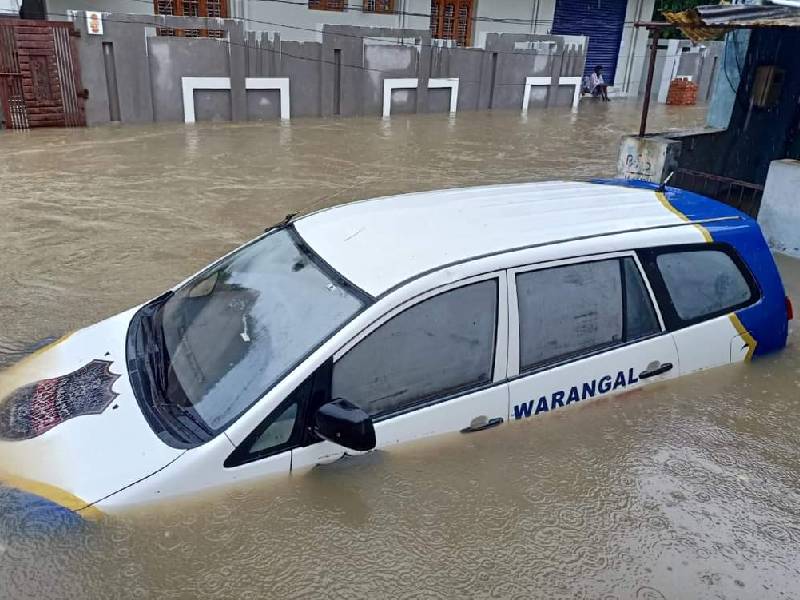 IMD issues red alert for Telangana again, rainfall to lash several districts IMD issues red alert for Telangana again, rainfall to lash several districts