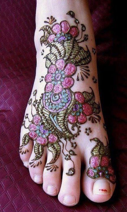 Colorful And Glittery Leg Mehndi Design