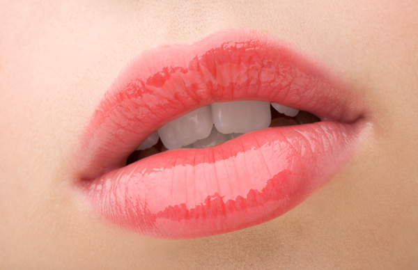 How To Make Your Lips Pink Naturally At Home