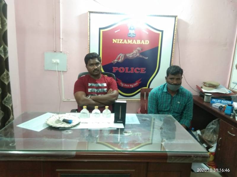 Police inspector arrested by ACB for taking bribe in Nizamabad
